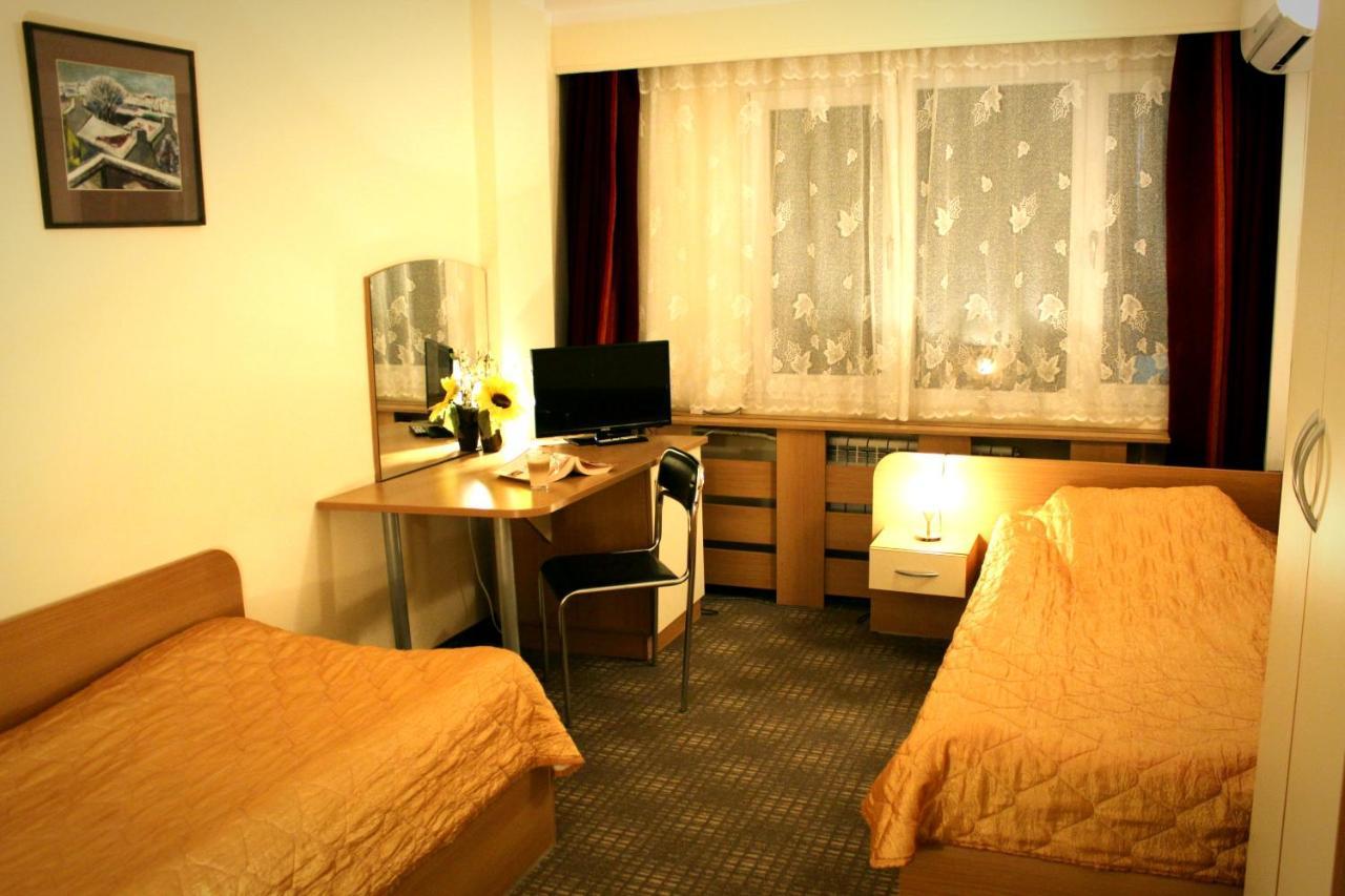 Hotel Of Bulgarian Academy Of Sciences ソフィア エクステリア 写真